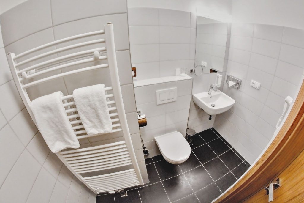 fotografování hotelu - malá koupelna - Tomáš Kasal fotograf